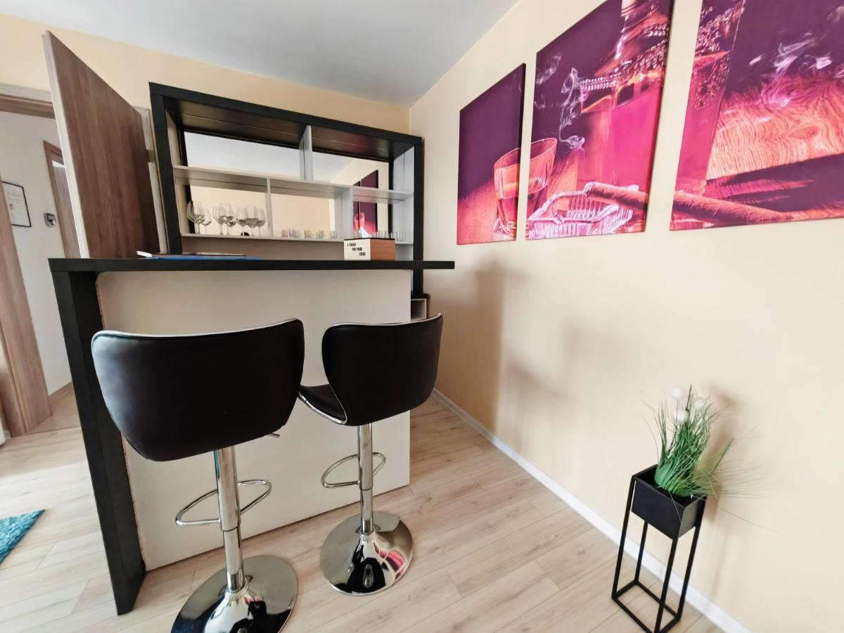 Luxurious Landing Apartment Braşov Esterno foto