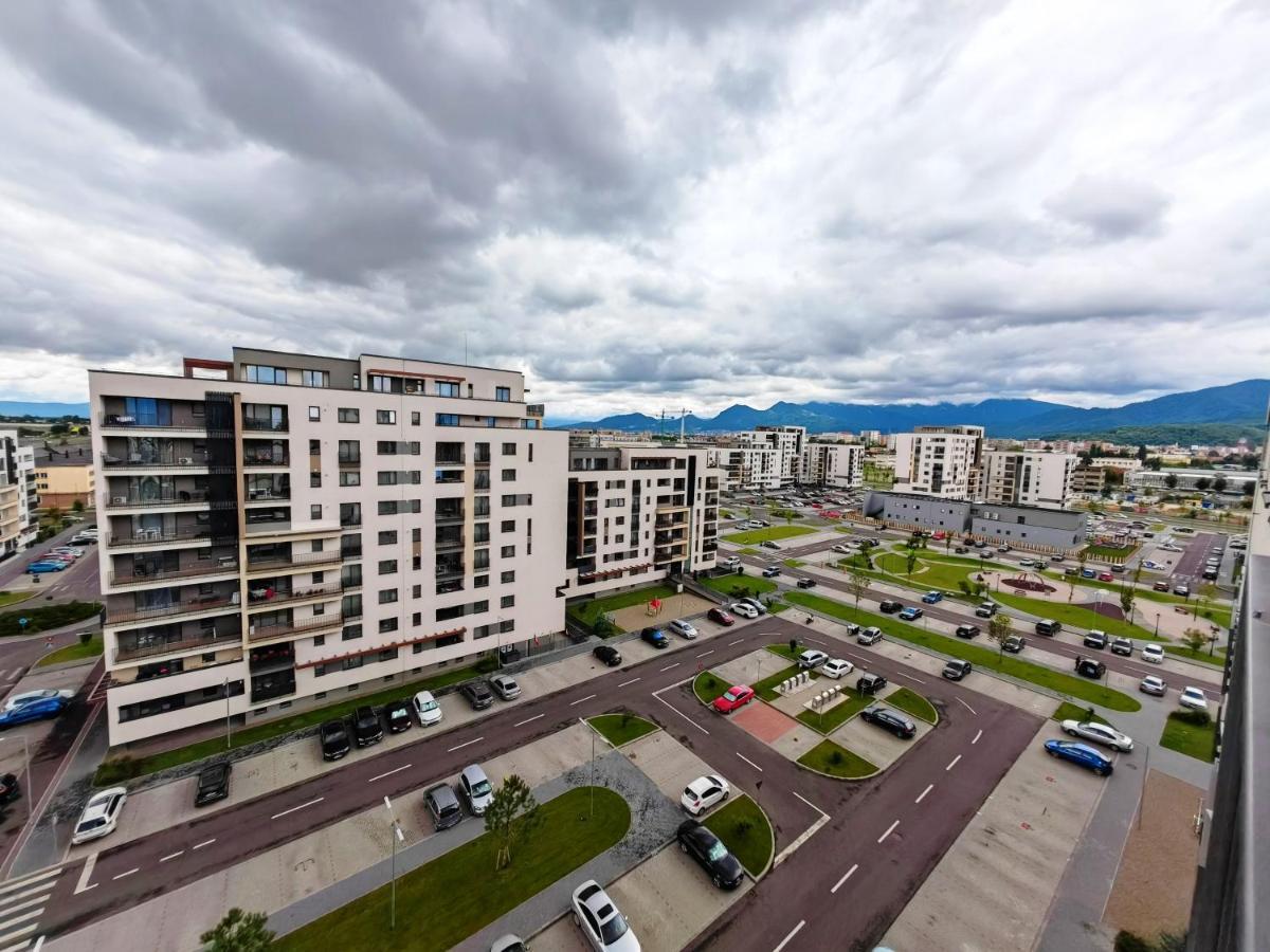 Luxurious Landing Apartment Braşov Esterno foto